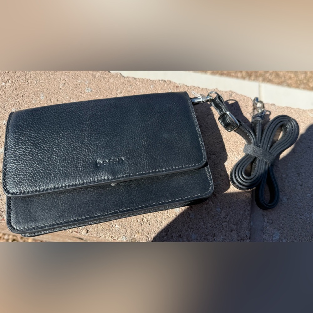 Befen Black Genuine Leather Wristlet Clutch RFID Blocking Bag NWOT